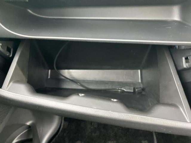 Ｔセーフティパッケージ　社外　ＳＤナビ／衝突安全装置／シートヒーター　運転席／マルチアラウンドモニター／ヘッドランプ　ＨＩＤ／Ｂｌｕｅｔｏｏｔｈ接続／ＥＢＤ付ＡＢＳ／横滑り防止装置／アイドリングストップ／ＤＶＤ／禁煙車（画像34）
