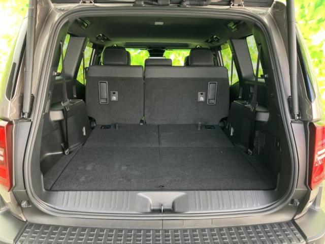 ４ＷＤ　ＶＸ　新品タイヤ／サンルーフ／保証書／ディスプレイオーディオ＋ナビ１２．３インチ／デジタルインナーミラー／トヨタセーフティセンス／シートヒーター　前席／全方位モニター／車線逸脱防止支援システム（画像18）