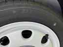 WECARSの展示場では実際に見て、触ってお車をお選びいただけます!知識の豊富な営業スタッフが様々なカーライフをご提案いたします!