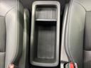 WECARSの展示場では実際に見て、触ってお車をお選びいただけます!知識の豊富な営業スタッフが様々なカーライフをご提案いたします!