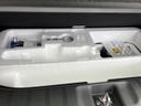 細々とした小物を収納できるスペースも完備。車内を整理整頓し、快適な空間を保てます。日常使いにも便利な収納です。