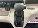 スムーズなシフトチェンジで、快適な運転を実現します。操作感も良く、運転の楽しさをさらに高めます。