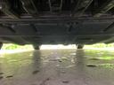 車両前方側の下廻り画像です。エンジン付近から車両中央部までの状態を確認いただけます。◆ご購入前に気になる下廻りの様子を把握したい方は、店頭スタッフまでお問い合わせ下さい。