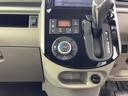 操作しやすいエアコン廻りで、快適な車内環境を維持できます。温度や風量を細かく調整でき、快適なドライブをサポートします。
