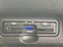 ETC車載器を装備しており、ETCカードを利用した料金所の通過に便利です。高速道路を利用する機会の多い方にも使いやすく、料金所での支払いの手間を軽減できるため、遠出や旅行の際にも活躍します。