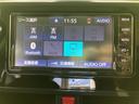 ラジオやBluetooth、テレビなどの選択肢が画面上に並び、使いたい音源を確認しやすい表示です。交通情報や音声オフも選べるため、日常の移動に合わせて活用できます。