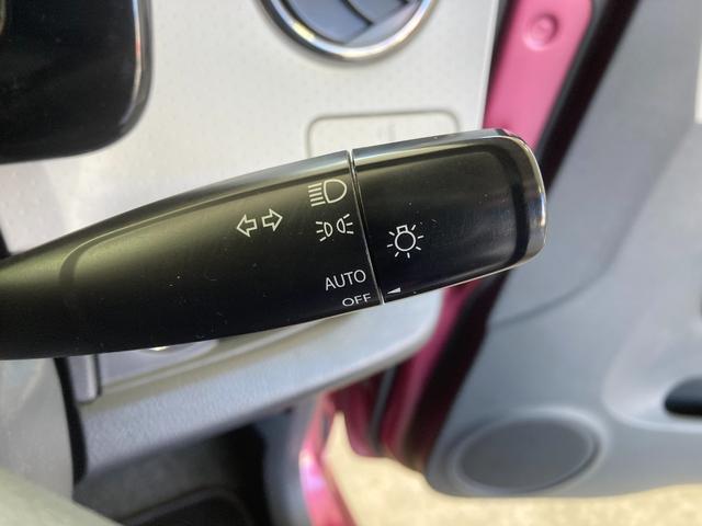 ＭＲワゴン １０ｔｈアニバーサリー　リミテッド　ＥＴＣ　バックカメラ　オートライト　ＨＩＤ　スマートキー　電動格納ミラー　ベンチシート　ＣＶＴ　盗難防止システム　ＡＢＳ　ＣＤ　ＵＳＢ　アルミホイール　衝突安全ボディ　エアコン　パワステ　レンタＵＰ（4枚目）