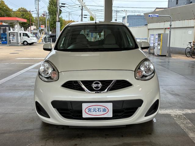 マーチ Ｘ　Ｖセレクション　ＥＴＣ　バックカメラ　オートライト　スマートキー　アイドリングストップ　電動格納ミラー　ＣＶＴ　盗難防止システム　衝突安全ボディ　ＡＢＳ　ＥＳＣ　ＣＤ　エアコン　パワステ　レンタＵＰ（12枚目）