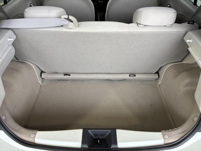 マーチ Ｘ　Ｖセレクション　ＥＴＣ　バックカメラ　オートライト　スマートキー　アイドリングストップ　電動格納ミラー　ＣＶＴ　盗難防止システム　衝突安全ボディ　ＡＢＳ　ＥＳＣ　ＣＤ　エアコン　パワステ　レンタＵＰ（18枚目）
