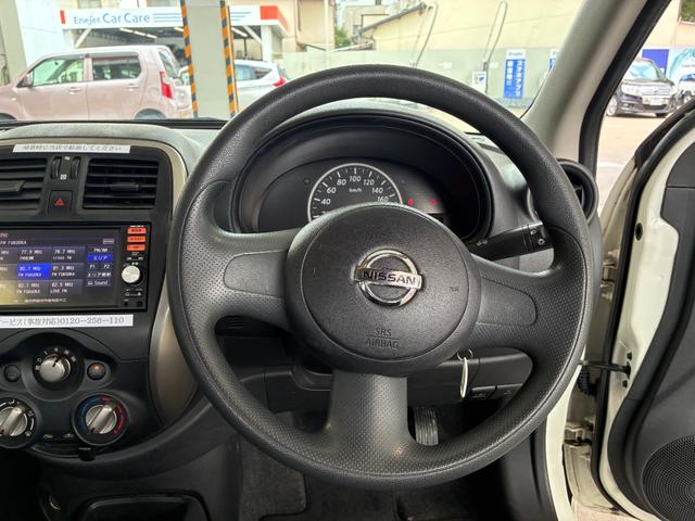 マーチ Ｓ　ＥＴＣ　バックカメラ　キーレスエントリー　電動格納ミラー　ＣＶＴ　衝突安全ボディ　ＡＢＳ　ＥＳＣ　ミュージックプレイヤー接続可　エアコン　パワステ　パワーウィンドウ　運転席エアバッグ　レンタＵＰ（3枚目）