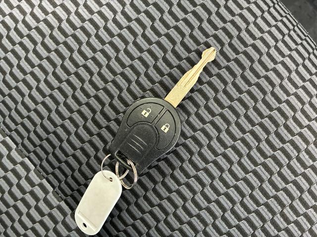 マーチ Ｓ　ＥＴＣ　バックカメラ　キーレスエントリー　電動格納ミラー　ＣＶＴ　衝突安全ボディ　ＡＢＳ　ＥＳＣ　ミュージックプレイヤー接続可　エアコン　パワステ　パワーウィンドウ　運転席エアバッグ　レンタＵＰ（10枚目）