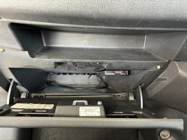 マーチ Ｓ　ＥＴＣ　バックカメラ　キーレスエントリー　電動格納ミラー　ＣＶＴ　衝突安全ボディ　ＡＢＳ　ＥＳＣ　ミュージックプレイヤー接続可　エアコン　パワステ　パワーウィンドウ　運転席エアバッグ　レンタＵＰ（32枚目）