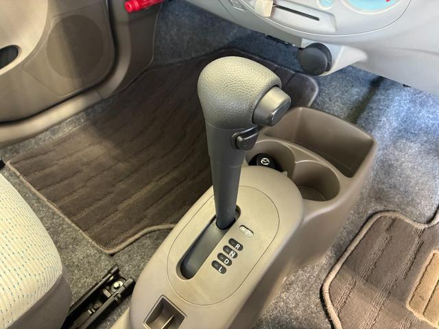 キャロルエコ ＥＣＯ－Ｘ　ＥＴＣ　スマートキー　アイドリングストップ　電動格納ミラー　ＣＶＴ　盗難防止システム　ＡＢＳ　ＣＤ　衝突安全ボディ　エアコン　パワーステアリング　パワーウィンドウ　レンタＵＰ（6枚目）