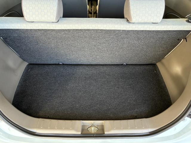 キャロルエコ ＥＣＯ－Ｘ　ＥＴＣ　スマートキー　アイドリングストップ　電動格納ミラー　ＣＶＴ　盗難防止システム　ＡＢＳ　ＣＤ　衝突安全ボディ　エアコン　パワーステアリング　パワーウィンドウ　レンタＵＰ（18枚目）