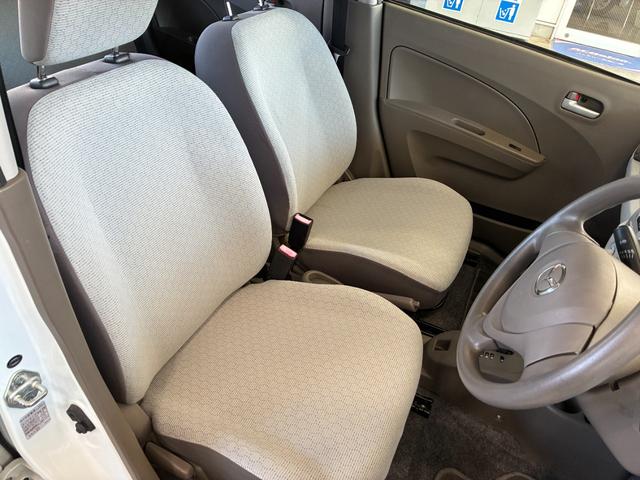 キャロルエコ ＥＣＯ－Ｘ　ＥＴＣ　スマートキー　アイドリングストップ　電動格納ミラー　ＣＶＴ　盗難防止システム　ＡＢＳ　ＣＤ　衝突安全ボディ　エアコン　パワーステアリング　パワーウィンドウ　レンタＵＰ（32枚目）