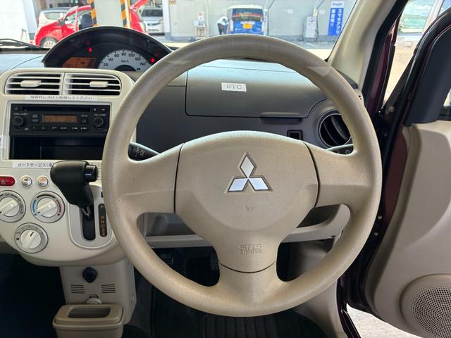 ｅＫワゴン ＭＸ　ＥＴＣ　キーレスエントリー　電動格納ミラー　ベンチシート　ＡＴ　盗難防止システム　ＣＤ　アルミホイール　衝突安全ボディ　エアコン　パワーステアリング　パワーウィンドウ　レンタＵＰ（3枚目）