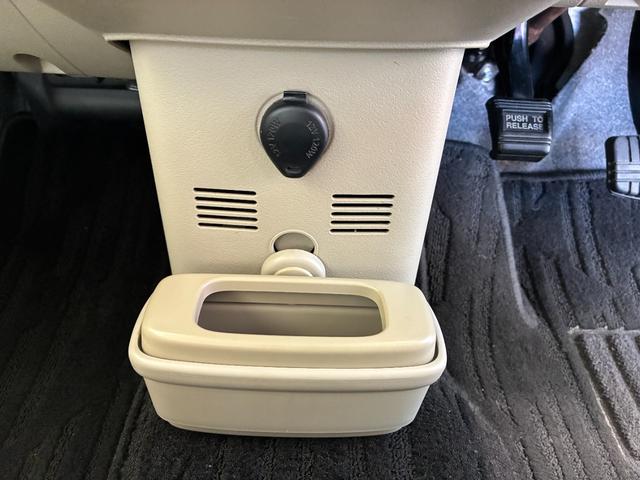 ｅＫワゴン ＭＸ　ＥＴＣ　キーレスエントリー　電動格納ミラー　ベンチシート　ＡＴ　盗難防止システム　ＣＤ　アルミホイール　衝突安全ボディ　エアコン　パワーステアリング　パワーウィンドウ　レンタＵＰ（11枚目）