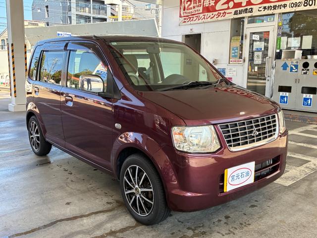ｅＫワゴン ＭＸ　ＥＴＣ　キーレスエントリー　電動格納ミラー　ベンチシート　ＡＴ　盗難防止システム　ＣＤ　アルミホイール　衝突安全ボディ　エアコン　パワーステアリング　パワーウィンドウ　レンタＵＰ（13枚目）