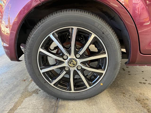 ｅＫワゴン ＭＸ　ＥＴＣ　キーレスエントリー　電動格納ミラー　ベンチシート　ＡＴ　盗難防止システム　ＣＤ　アルミホイール　衝突安全ボディ　エアコン　パワーステアリング　パワーウィンドウ　レンタＵＰ（24枚目）