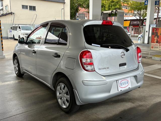 マーチ １２Ｓ　Ｖパッケージ　ＥＴＣ　キーレスエントリー　電動格納ミラー　ＣＶＴ　衝突安全ボディ　ＡＢＳ　ＣＤ　ミュージックプレイヤー接続可　エアコン　パワーステアリング　パワーウィンドウ　レンタＵＰ（18枚目）