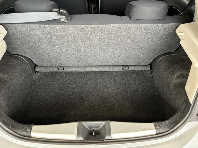 マーチ １２Ｓ　Ｖパッケージ　ＥＴＣ　キーレスエントリー　電動格納ミラー　ＣＶＴ　衝突安全ボディ　ＡＢＳ　ＣＤ　ミュージックプレイヤー接続可　エアコン　パワーステアリング　パワーウィンドウ　レンタＵＰ（19枚目）