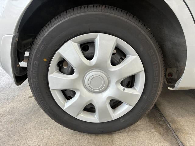 マーチ １２Ｓ　Ｖパッケージ　ＥＴＣ　キーレスエントリー　電動格納ミラー　ＣＶＴ　衝突安全ボディ　ＡＢＳ　ＣＤ　ミュージックプレイヤー接続可　エアコン　パワーステアリング　パワーウィンドウ　レンタＵＰ（20枚目）