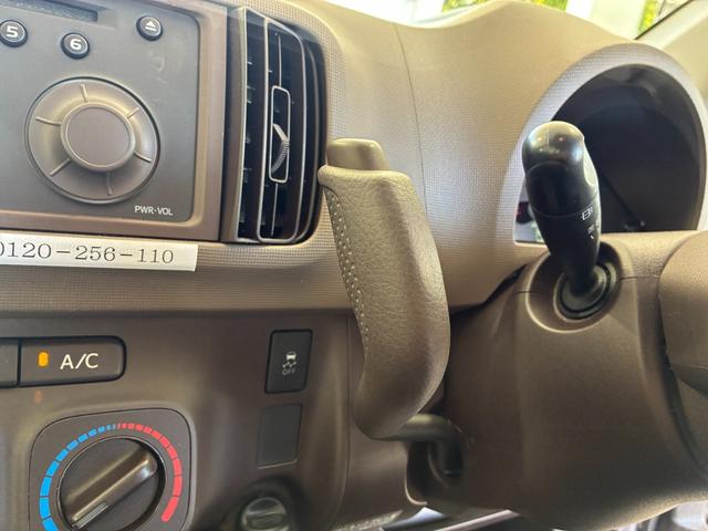 パッソ X 4WD キーレスエントリー 電動格納ミラー CVT 衝突安全ボディ ABS ESC CD エアコン レンタUP(6枚目)