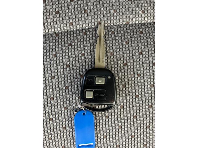 パッソ X 4WD キーレスエントリー 電動格納ミラー CVT 衝突安全ボディ ABS ESC CD エアコン レンタUP(12枚目)