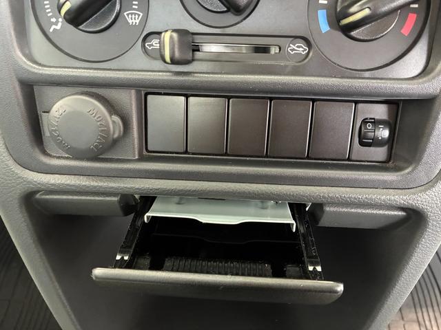 ＮＴ１００クリッパートラック ＤＸ　ＡＴ　ＥＴＣ　エアコン　運転席エアバッグ　助手席エアバッグ　レンタＵＰ（6枚目）