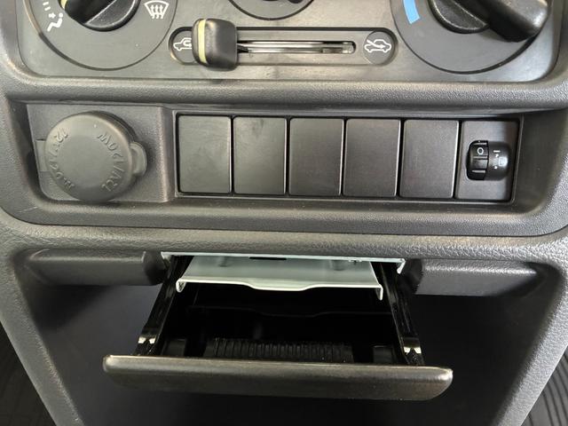 ＮＴ１００クリッパートラック ＤＸ　ＡＴ　ＥＴＣ　エアコン　運転席エアバッグ　助手席エアバッグ　レンタＵＰ（6枚目）