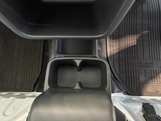 ＮＴ１００クリッパートラック ＤＸ　ＡＴ　ＥＴＣ　エアコン　運転席エアバッグ　助手席エアバッグ　レンタＵＰ（7枚目）