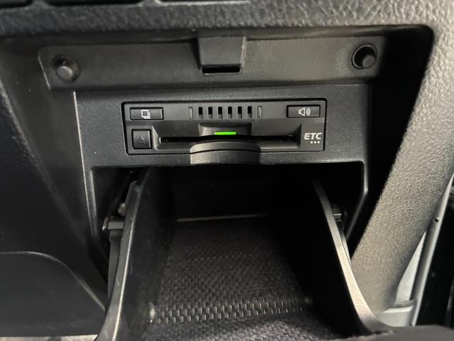 ヴェルファイア 2.5Z Gエディション ETC バックカメラ ナビ TV クリアランスソナー オートクルーズコントロール レーンアシスト 衝突被害軽減システム 両側電動スライドドア オートマチックハイビーム オートライト LEDヘッドランプ(9枚目)