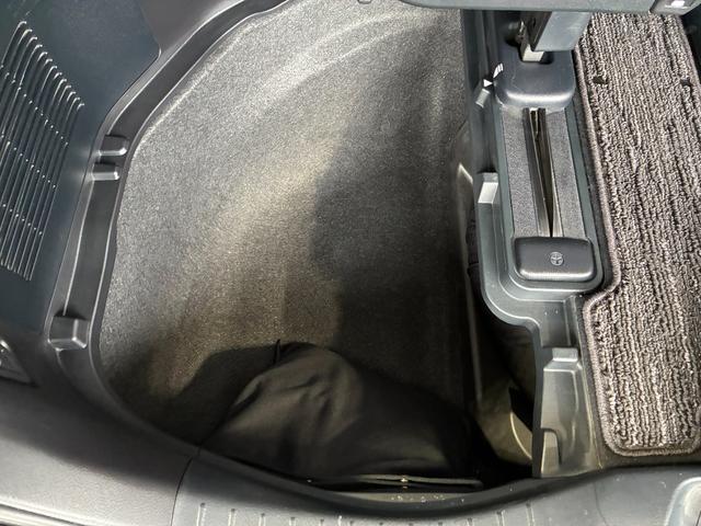 ヴェルファイア 2.5Z Gエディション ETC バックカメラ ナビ TV クリアランスソナー オートクルーズコントロール レーンアシスト 衝突被害軽減システム 両側電動スライドドア オートマチックハイビーム オートライト LEDヘッドランプ(21枚目)