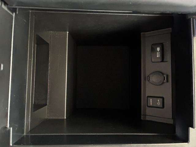 ヴェルファイア 2.5Z Gエディション ETC バックカメラ ナビ TV クリアランスソナー オートクルーズコントロール レーンアシスト 衝突被害軽減システム 両側電動スライドドア オートマチックハイビーム オートライト LEDヘッドランプ(25枚目)