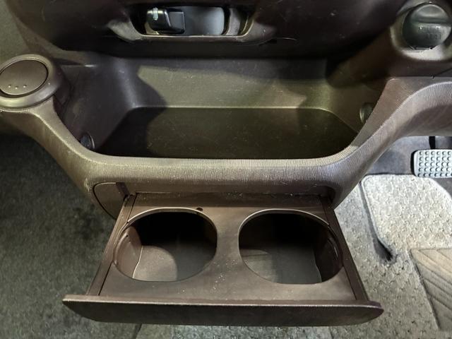 パッソ X クツロギ ETC ナビ スマートキー 電動格納ミラー CVT 盗難防止システム 衝突安全ボディ ベンチシート ABS CD DVD再生 エアコン パワーステアリング パワーウィンドウ レンタUP(21枚目)