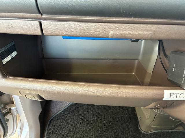 MRワゴン G ETC キーレスエントリー 電動格納ミラー ベンチシート AT 盗難防止システム ABS CD 衝突安全ボディ エアコン レンタUP(8枚目)