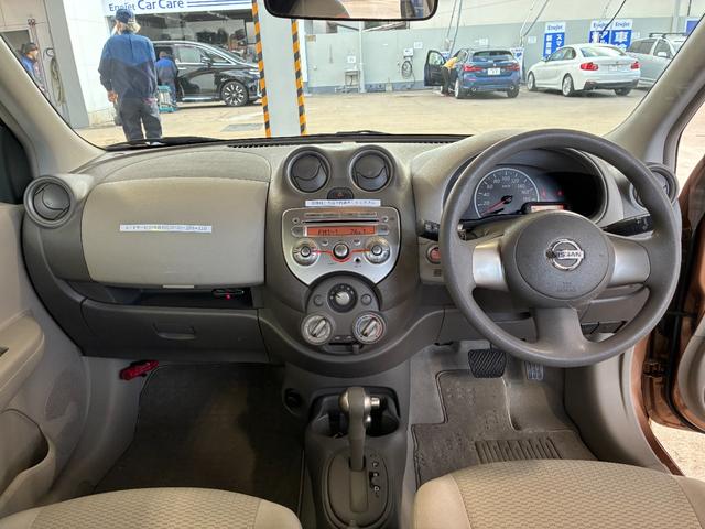 マーチ １２Ｘ　ＥＴＣ　スマートキー　アイドリングストップ　電動格納ミラー　ＣＶＴ　盗難防止システム　衝突安全ボディ　ＡＢＳ　ＣＤ　エアコン　パワーステアリング　パワーウィンドウ　レンタＵＰ（2枚目）