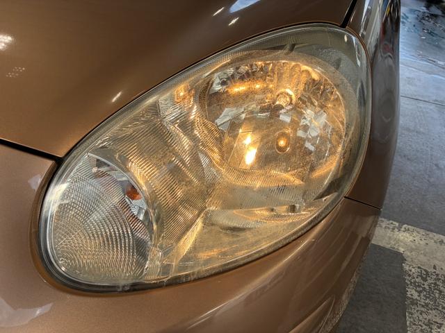 マーチ １２Ｘ　ＥＴＣ　スマートキー　アイドリングストップ　電動格納ミラー　ＣＶＴ　盗難防止システム　衝突安全ボディ　ＡＢＳ　ＣＤ　エアコン　パワーステアリング　パワーウィンドウ　レンタＵＰ（23枚目）