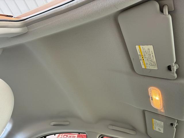 マーチ １２Ｘ　ＥＴＣ　スマートキー　アイドリングストップ　電動格納ミラー　ＣＶＴ　盗難防止システム　衝突安全ボディ　ＡＢＳ　ＣＤ　エアコン　パワーステアリング　パワーウィンドウ　レンタＵＰ（28枚目）