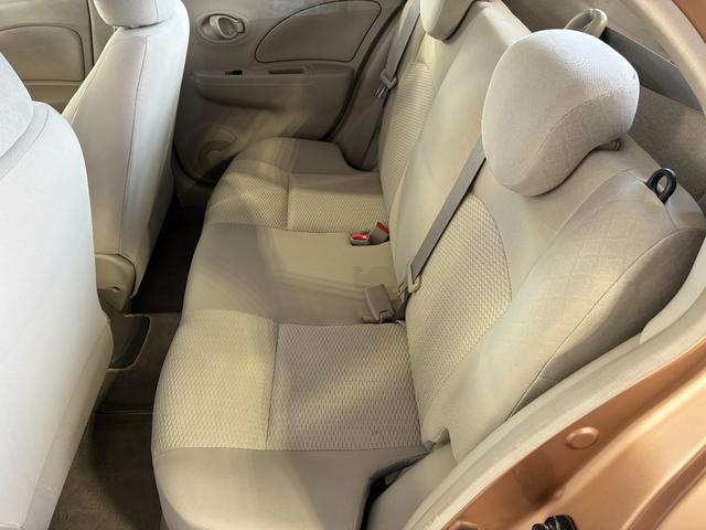 マーチ １２Ｘ　ＥＴＣ　スマートキー　アイドリングストップ　電動格納ミラー　ＣＶＴ　盗難防止システム　衝突安全ボディ　ＡＢＳ　ＣＤ　エアコン　パワーステアリング　パワーウィンドウ　レンタＵＰ（29枚目）