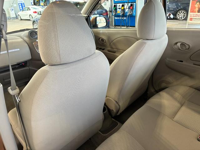 マーチ １２Ｘ　ＥＴＣ　スマートキー　アイドリングストップ　電動格納ミラー　ＣＶＴ　盗難防止システム　衝突安全ボディ　ＡＢＳ　ＣＤ　エアコン　パワーステアリング　パワーウィンドウ　レンタＵＰ（32枚目）