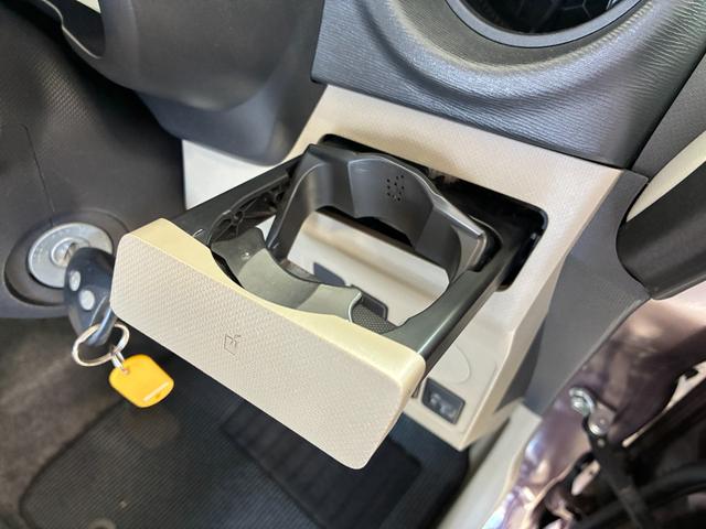 ムーヴ Ｌ　ＳＡ　ＥＴＣ　衝突被害軽減システム　キーレスエントリー　アイドリングストップ　電動格納ミラー　ベンチシート　ＣＶＴ　盗難防止システム　ＡＢＳ　ＥＳＣ　ミュージックプレイヤー接続可　衝突安全ボディ　レンタＵＰ（21枚目）