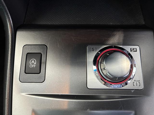 エクシーガ ２．５ｉアイサイト　アルカンターラセレクション　４ＷＤ　ＥＴＣ　バックカメラ　ナビ　オートクルーズコントロール　衝突被害軽減システム　オートライト　ＨＩＤ　スマートキー　アイドリングストップ　電格ミラー　後席モニター　３列シート　ＣＶＴ　レンタＵＰ（10枚目）