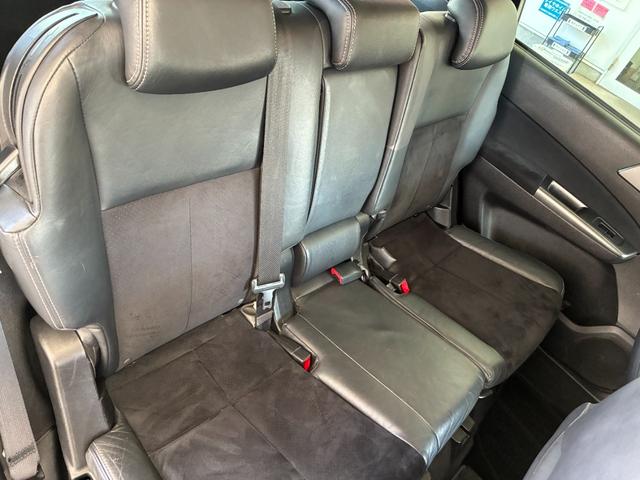 エクシーガ ２．５ｉアイサイト　アルカンターラセレクション　４ＷＤ　ＥＴＣ　バックカメラ　ナビ　オートクルーズコントロール　衝突被害軽減システム　オートライト　ＨＩＤ　スマートキー　アイドリングストップ　電格ミラー　後席モニター　３列シート　ＣＶＴ　レンタＵＰ（40枚目）