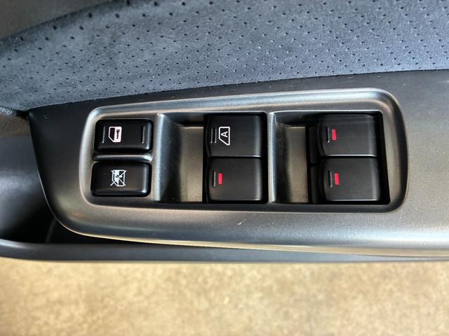 エクシーガ ２．５ｉアイサイト　アルカンターラセレクション　４ＷＤ　ＥＴＣ　バックカメラ　ナビ　オートクルーズコントロール　衝突被害軽減システム　オートライト　ＨＩＤ　スマートキー　アイドリングストップ　電格ミラー　後席モニター　３列シート　ＣＶＴ　レンタＵＰ（48枚目）