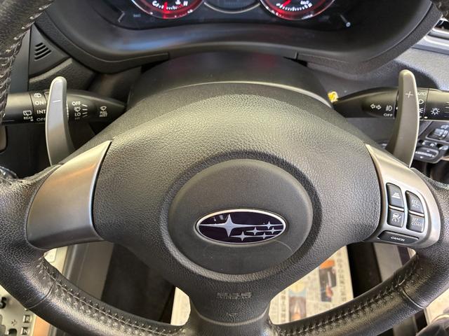 エクシーガ ２．５ｉアイサイト　アルカンターラセレクション　４ＷＤ　ＥＴＣ　バックカメラ　ナビ　オートクルーズコントロール　衝突被害軽減システム　オートライト　ＨＩＤ　スマートキー　アイドリングストップ　電格ミラー　後席モニター　３列シート　ＣＶＴ　レンタＵＰ（50枚目）