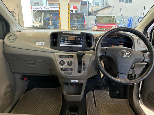 ピクシスエポック Ｌ　ＥＴＣ　キーレスエントリー　アイドリングストップ　ＣＶＴ　盗難防止システム　ＡＢＳ　ＣＤ　ミュージックプレイヤー接続可　衝突安全ボディ　エアコン　パワーステアリング　パワーウィンドウ　レンタＵＰ（2枚目）