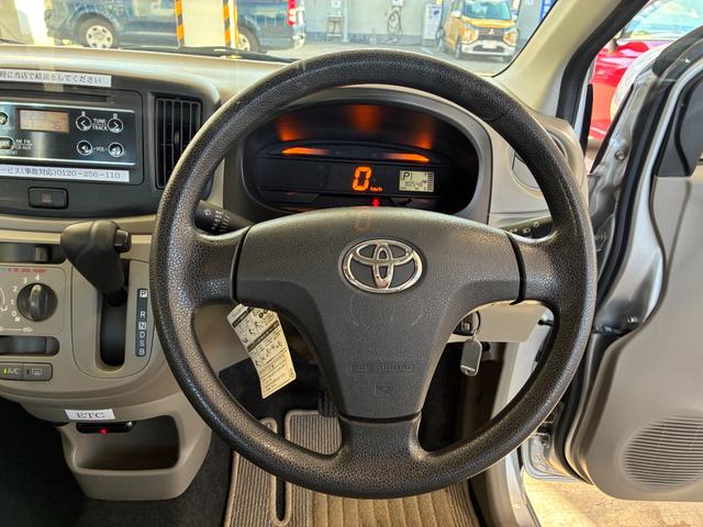 ピクシスエポック Ｌ　ＥＴＣ　キーレスエントリー　アイドリングストップ　ＣＶＴ　盗難防止システム　ＡＢＳ　ＣＤ　ミュージックプレイヤー接続可　衝突安全ボディ　エアコン　パワーステアリング　パワーウィンドウ　レンタＵＰ（3枚目）