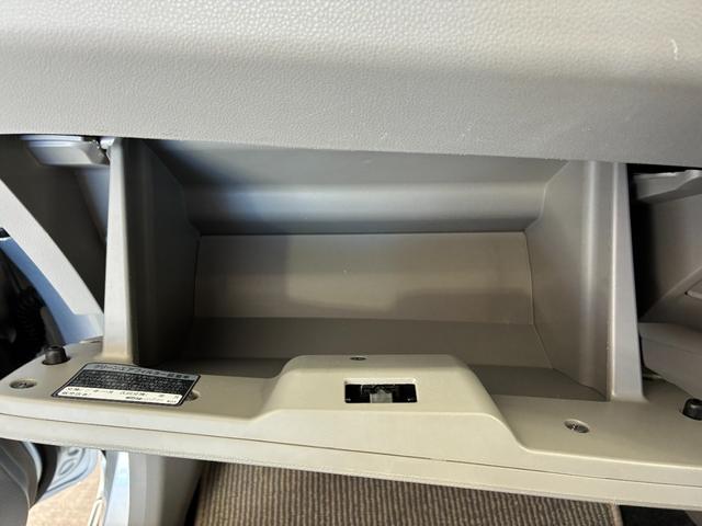 ピクシスエポック Ｌ　ＥＴＣ　キーレスエントリー　アイドリングストップ　ＣＶＴ　盗難防止システム　ＡＢＳ　ＣＤ　ミュージックプレイヤー接続可　衝突安全ボディ　エアコン　パワーステアリング　パワーウィンドウ　レンタＵＰ（10枚目）