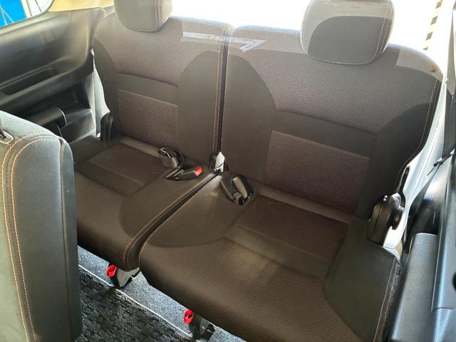 セレナ ハイウェイスター　Ｖセレクション　ＥＴＣ　ナビ　両側電動スライドドア　オートライト　ＨＩＤ　スマートキー　電格ミラー　３列シート　ウォークスルー　ＣＶＴ　アルミホイール　ＤＶＤ再生　盗難防止システム　衝突安全ボディ　ＡＢＳ　レンタＵＰ（36枚目）